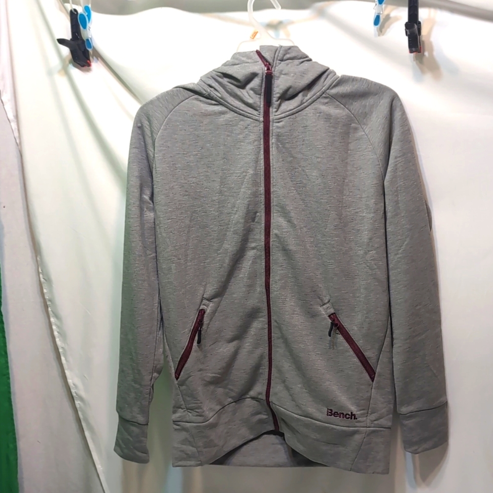 Men's Bench Globetrotter gray hooded  full zip sweatshirt jacket size small NWT